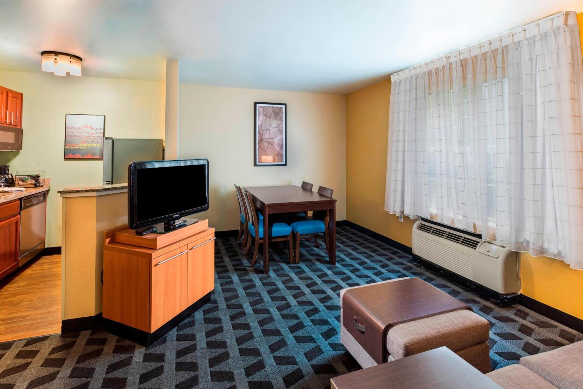 Towneplace Suites By Marriott Atlanta Kennesaw Exterior foto